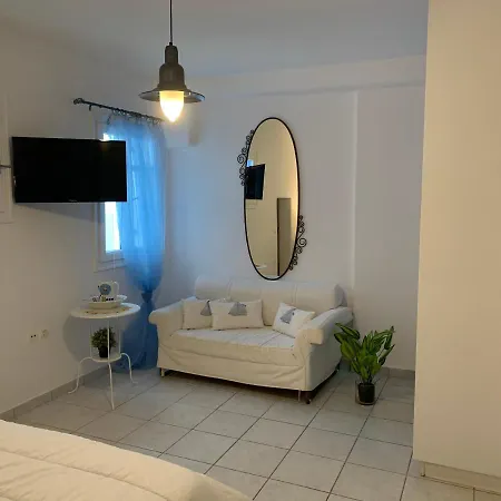 Holiday home Irenes House *
