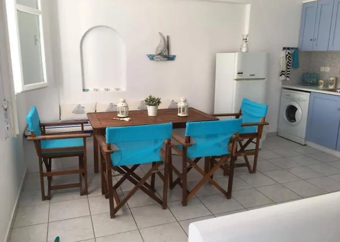 בית נופש Irenes House *